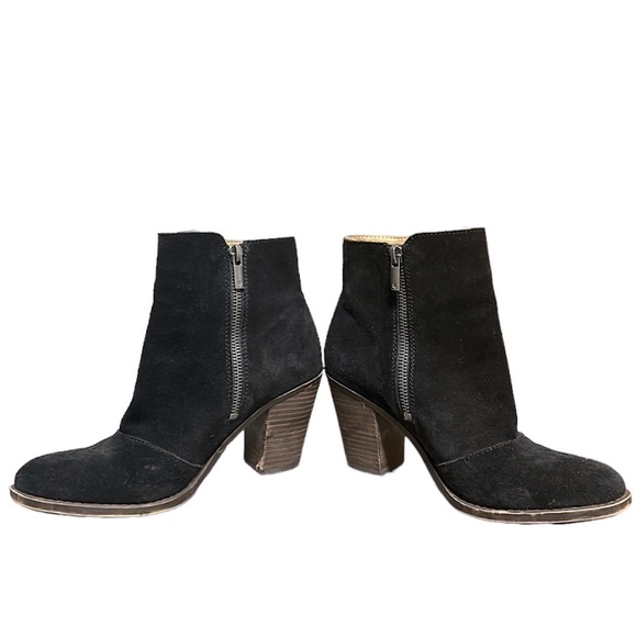 Lucky Brand Eleanor 2 Women's Black Suede Floral Embroidered Bootie 8M - Picture 4 of 11